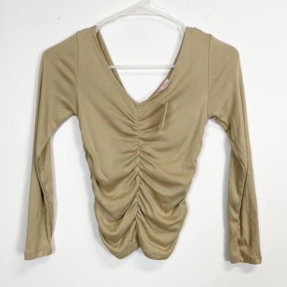 Poof Girl Shirt Size Small Tan Ribbed Ruched Long Sleeve Tee NWT NEW - Picture 1 of 9